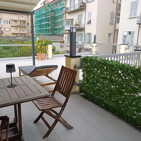 La Terrazza In Riviera Διαμέρισμα *